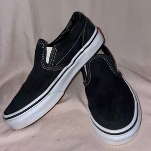 Vans Girls Classic Canvas Slip-On Shoe Black & True White  (Little Kids Size 1)
